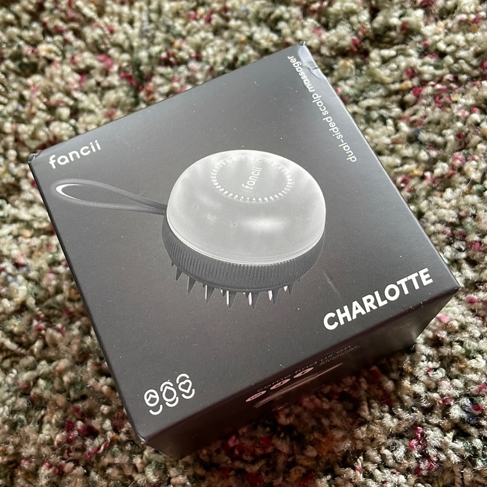 🎁NWT Scalp Massager